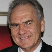 Prof. Kaare Aksnes